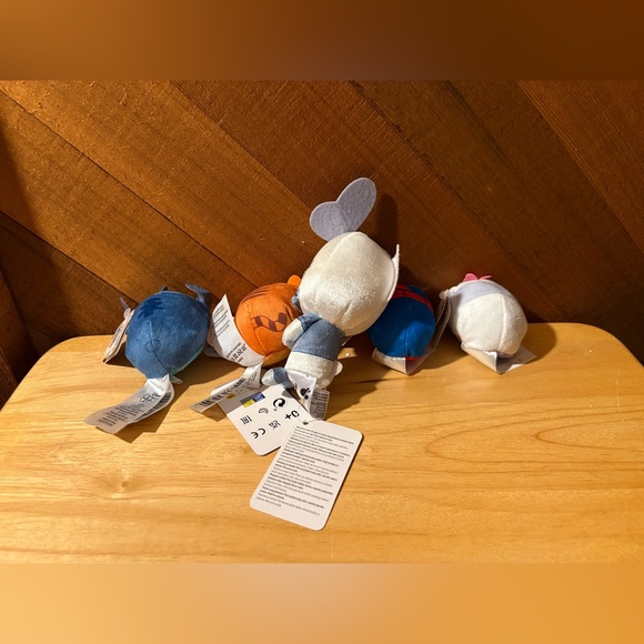 Disney Tsum Tsum Plush Lot NWT Funko Exclusive Metallic Daisy - Picture 7 of 11